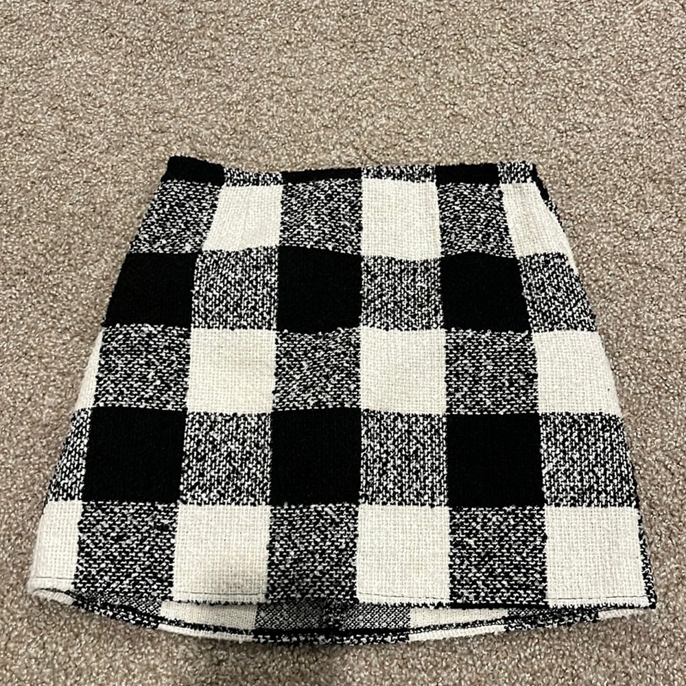 Forever 21 mini skirt, black and white, size small